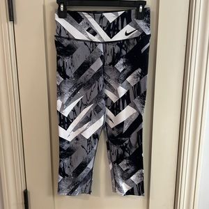 Nike Dri-Fit Gray Black Capri Legging
